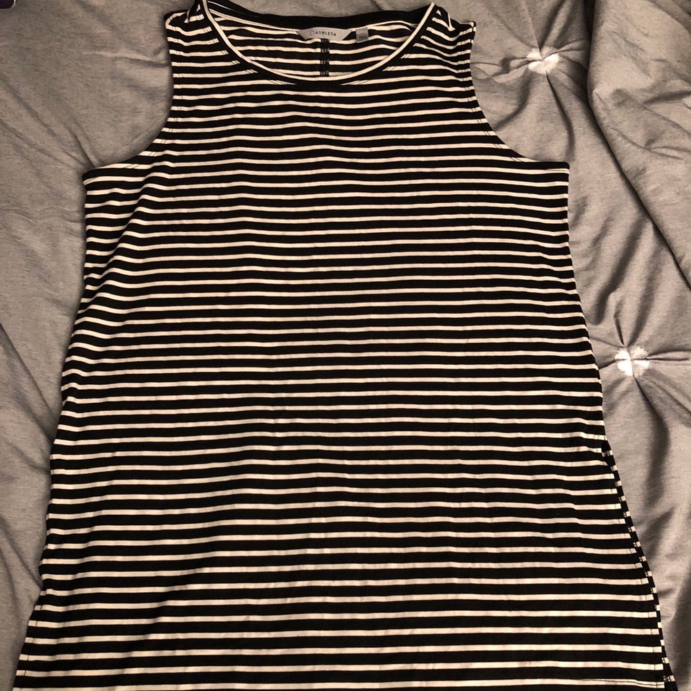 Athleta tank with hi low hem